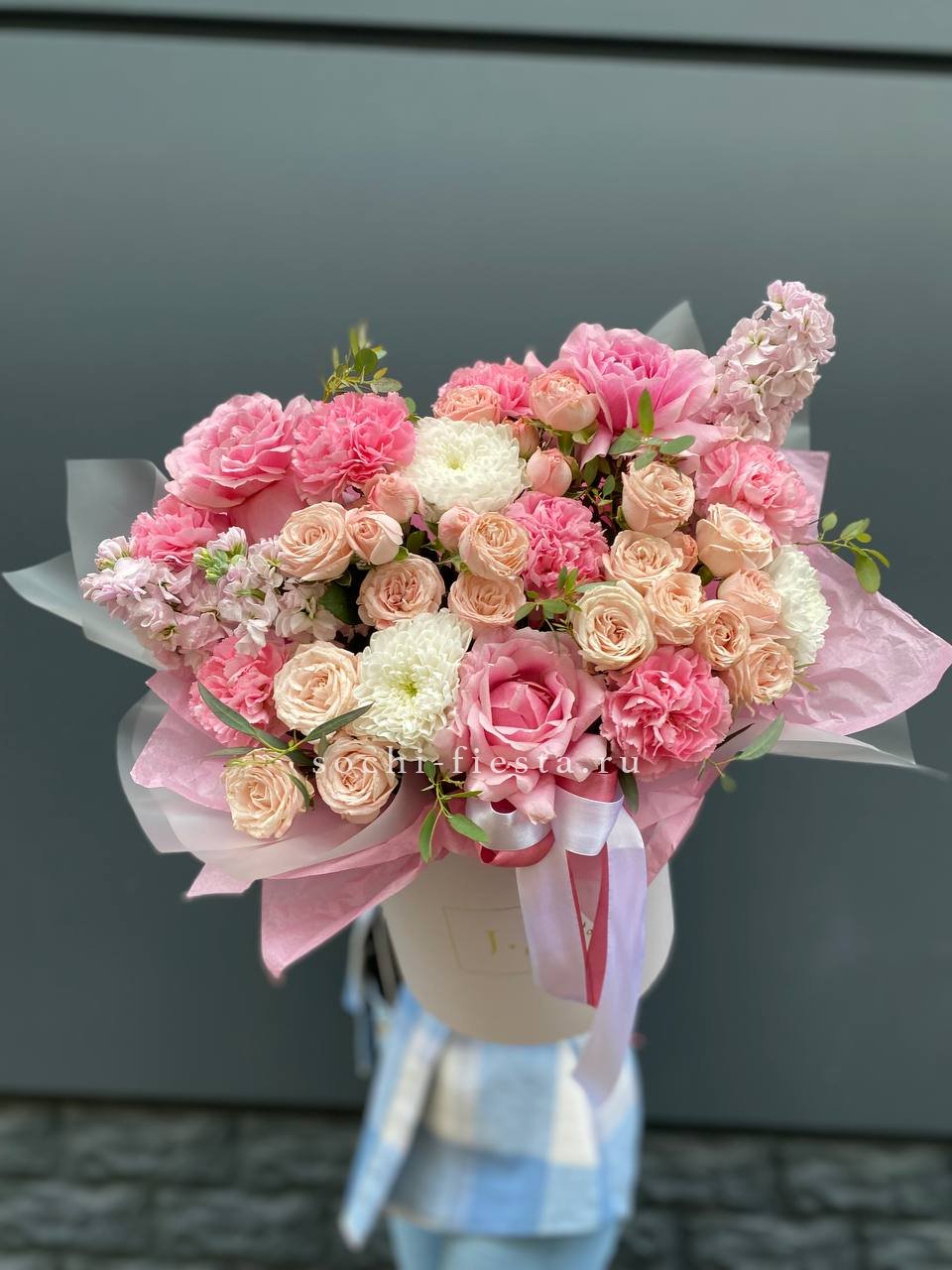 Авторский цветочный бокс — заказать в Нижнем Тагиле