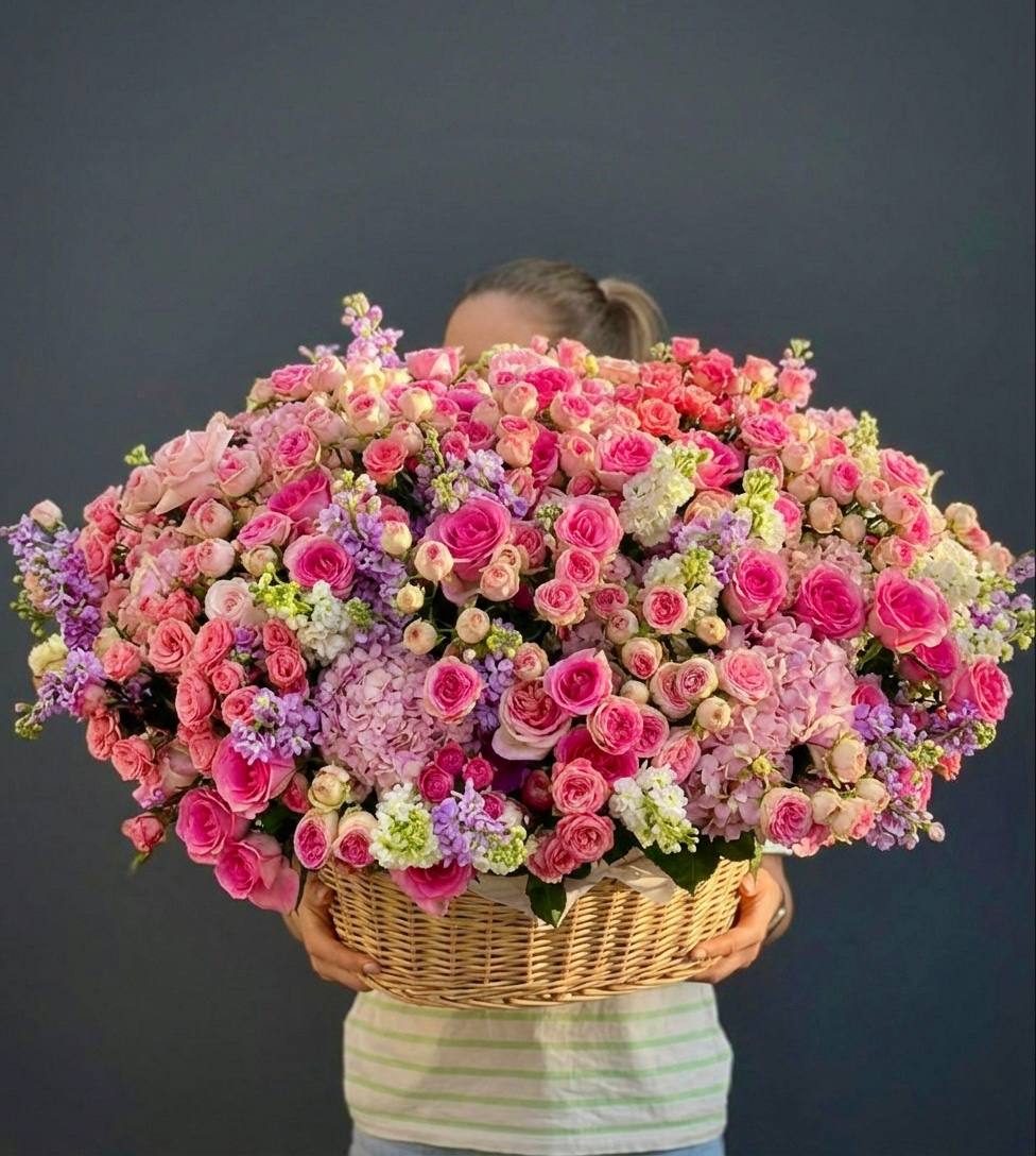 Корзины с цветами — заказать в Нижнем Тагиле