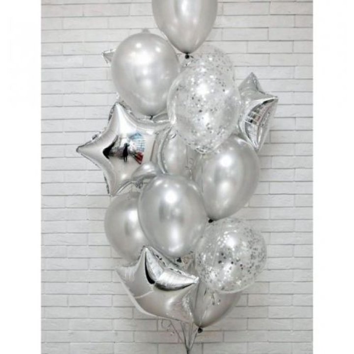 Фонтан шаров "Сильвер мун" в Нижнем Тагиле