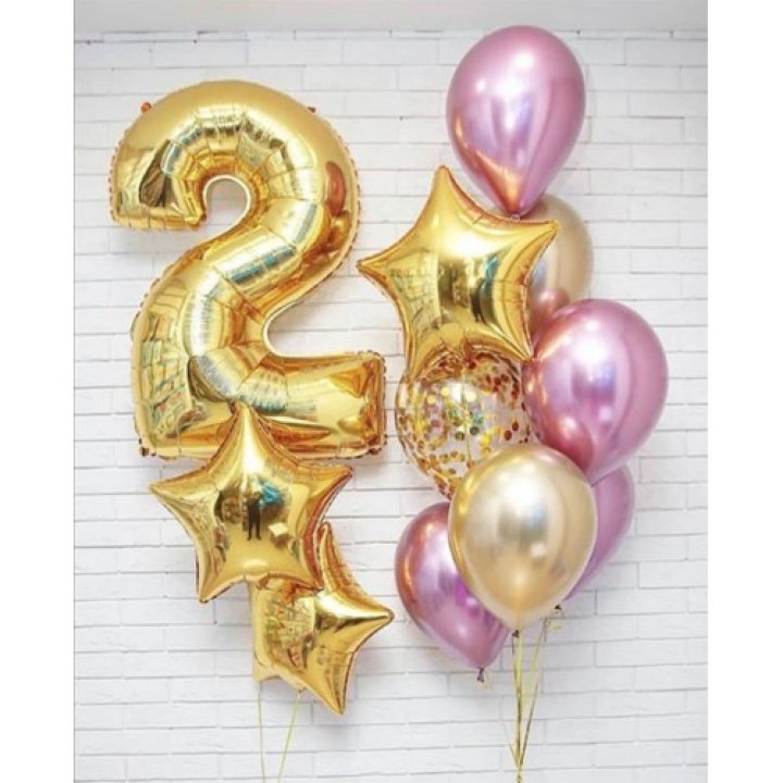 Цифра с фонтанами шаров  в Нижнем Тагиле