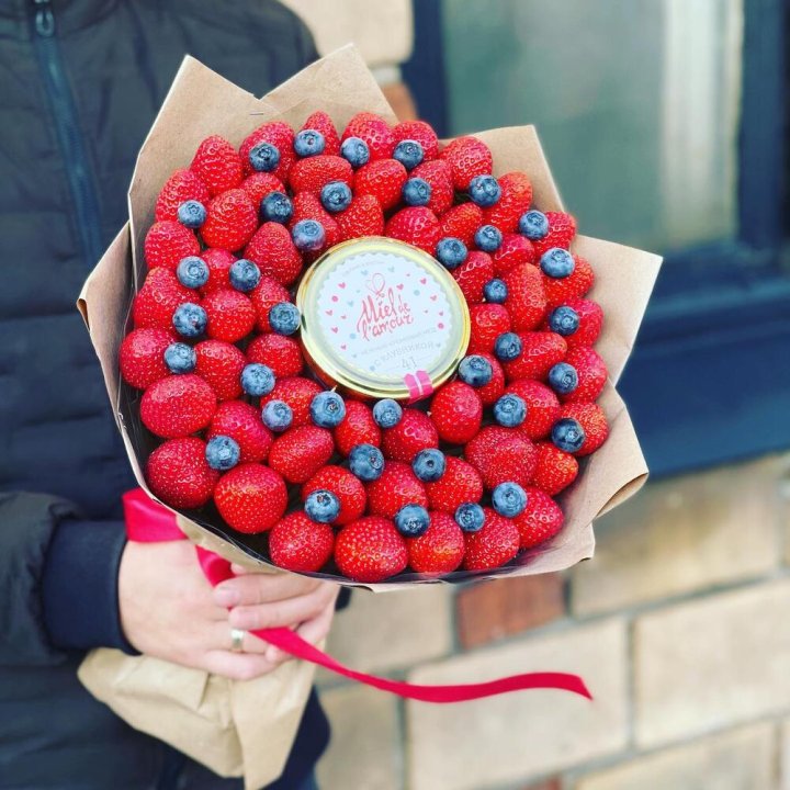 "Клубника и мёд" в Нижнем Тагиле