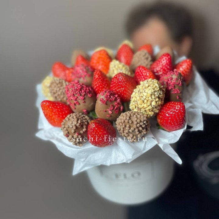 Клубника в боксе 30 ягод в Нижнем Тагиле