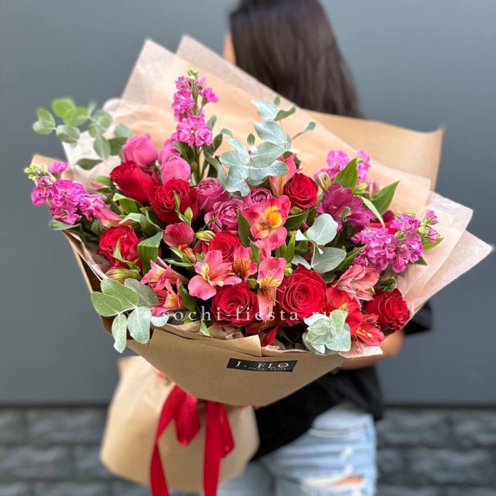 Дизайнерский букет №3 в Нижнем Тагиле