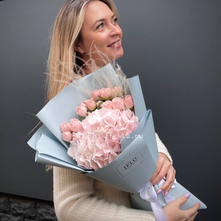 Гортензия  "Жасмин" в Нижнем Тагиле