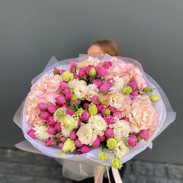  Букет  гортензий и Мисти с доставкой в Нижнем Тагиле