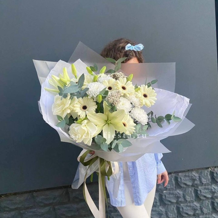 Букет с лилией и герберой в Нижнем Тагиле