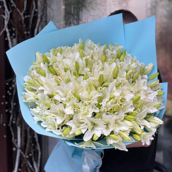 51 лилия в оформлении в Нижнем Тагиле