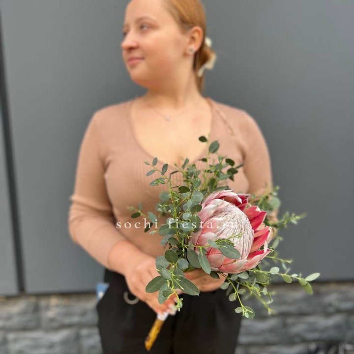 Свадебный букет "Протея" в Нижнем Тагиле