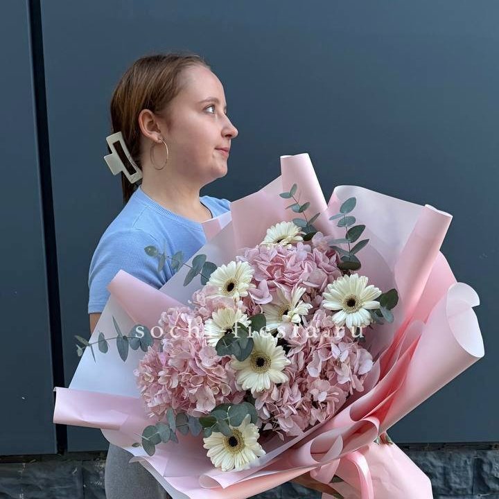 Букет "Знак любви" в Нижнем Тагиле