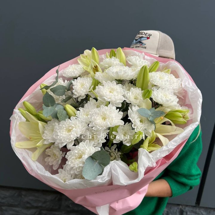  Букет  хризантемы и лилии с доставкой в Нижнем Тагиле