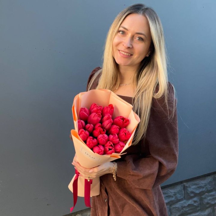  19 красных тюльпанов в Нижнем Тагиле