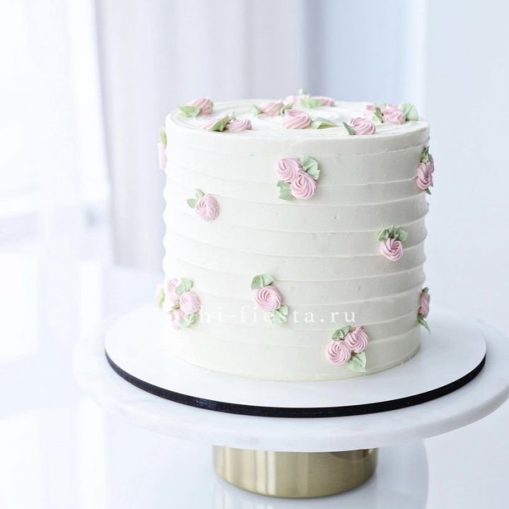 Торт "Розы в снегу" в Нижнем Тагиле