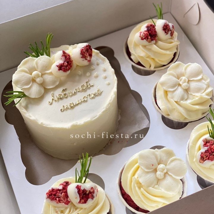 Капкейки и бенто-торт "Мамочке" в Нижнем Тагиле