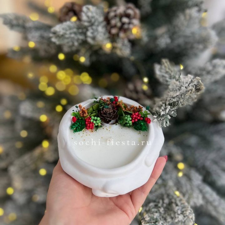 Свеча ароматическая в гипсе Руки с шишкой в Нижнем Тагиле