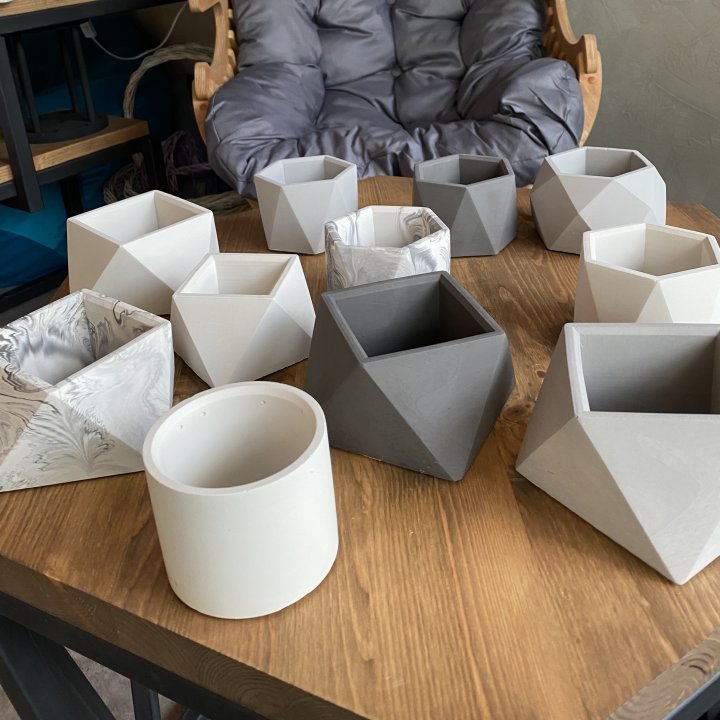 Дизайнерское кашпо в Нижнем Тагиле