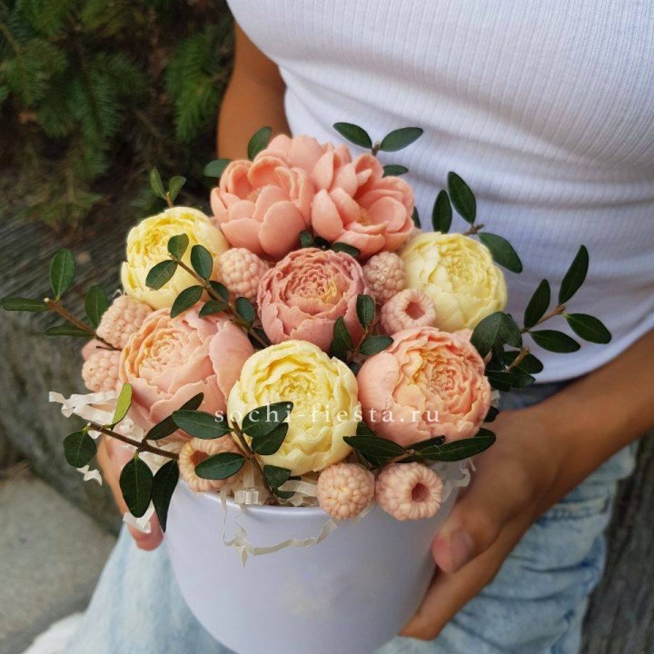 Шоколадный букет с ягодами в Нижнем Тагиле