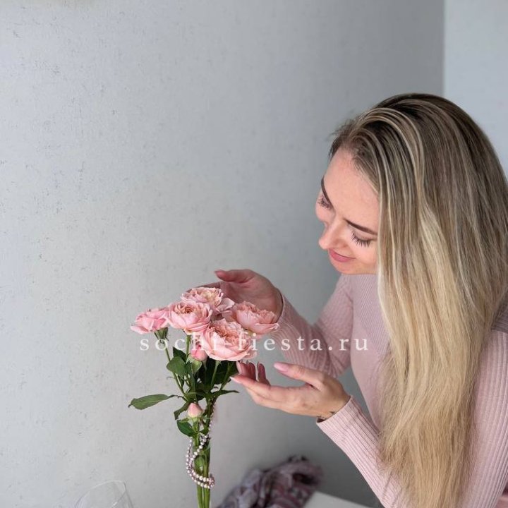 Цветочная подписка "Пакет маленький" в Нижнем Тагиле