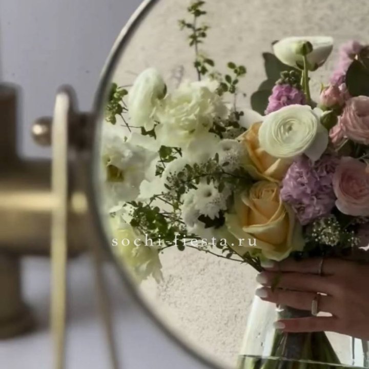 Цветочная подписка "Пакет средний" в Нижнем Тагиле