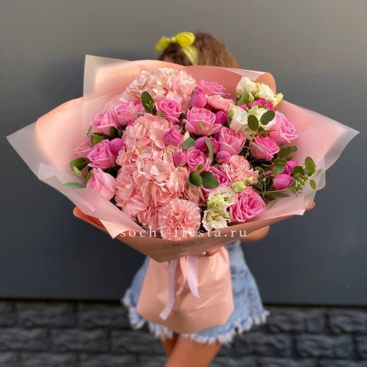 Авторский букет "Восторг" в Нижнем Тагиле