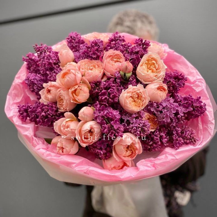  Дуо букет из кустовых роз и сирени в Нижнем Тагиле