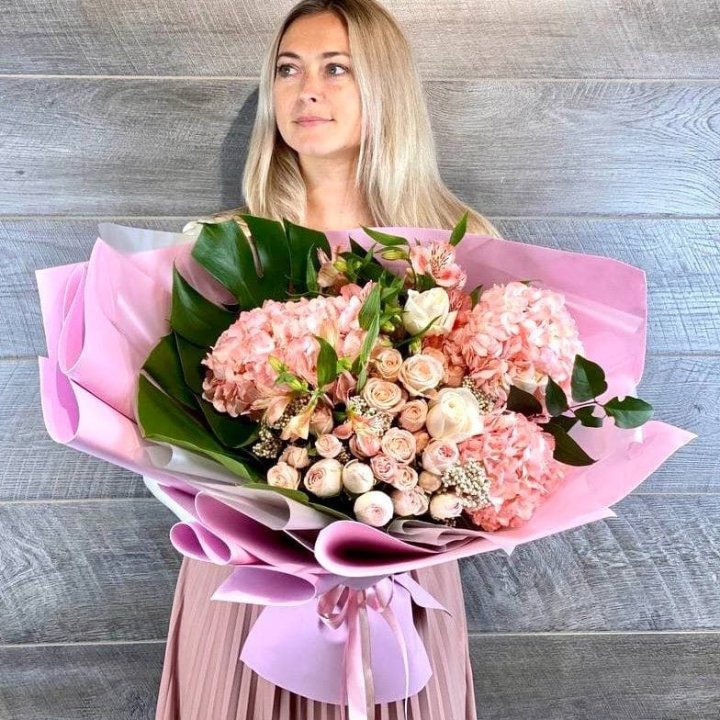 Дизайнерский букет "Валенсия-2" в Нижнем Тагиле