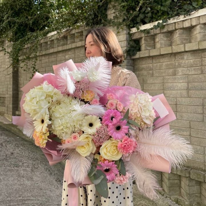 Дизайнерский букет "Валенсия" в Нижнем Тагиле