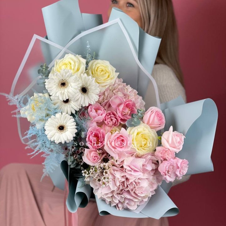 Дизайнерский букет "Адель" в Нижнем Тагиле