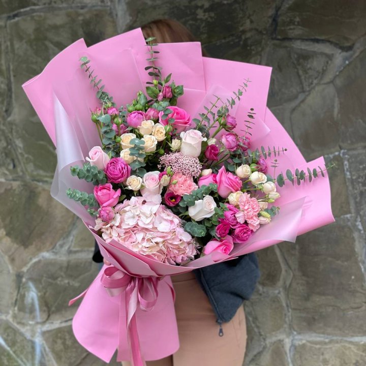 Дизайнерский букет "Паулина" в Нижнем Тагиле