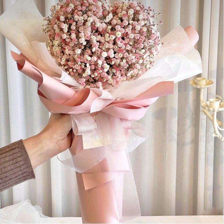 Сердце из гипсофилы  в Нижнем Тагиле