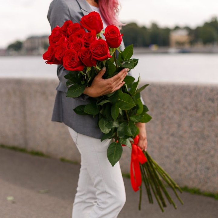 15 метровых голландских роз в Нижнем Тагиле