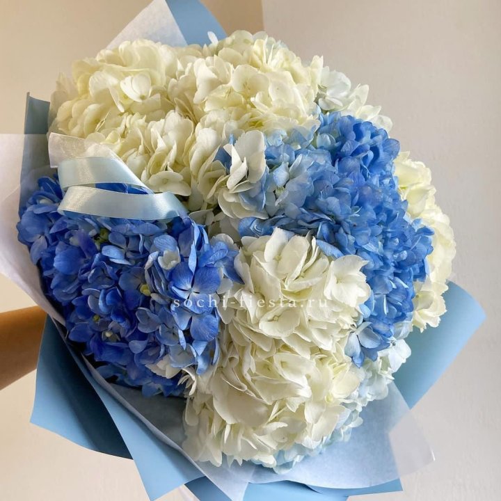 Букет гортензий "Голубая лаза" в Нижнем Тагиле