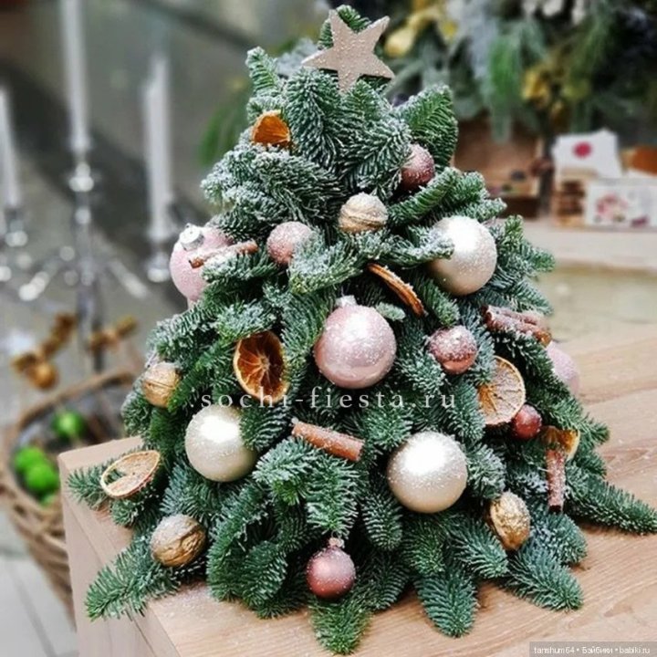 Новогодняя елочка "Блеск" в Нижнем Тагиле