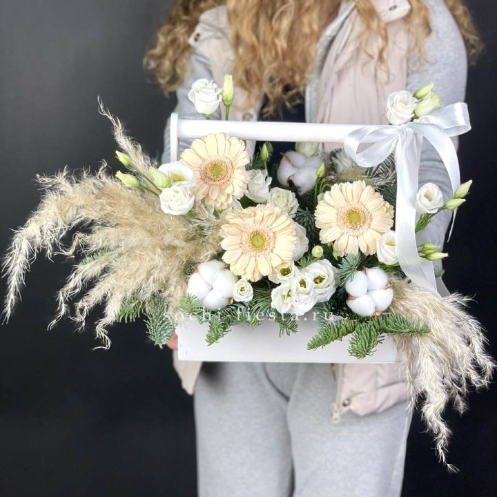 Композиция "мери крисмас бокс 2" в Нижнем Тагиле