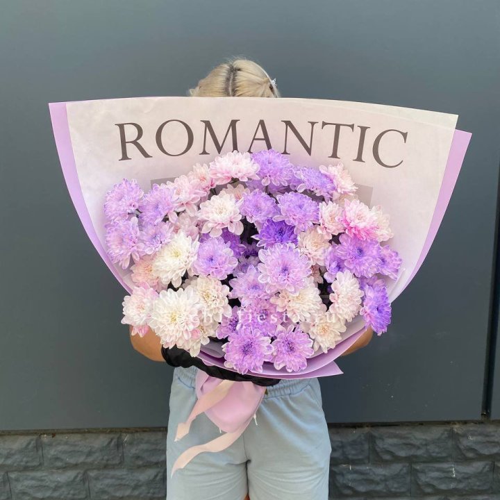 Букет сиреневых хризантем в Нижнем Тагиле
