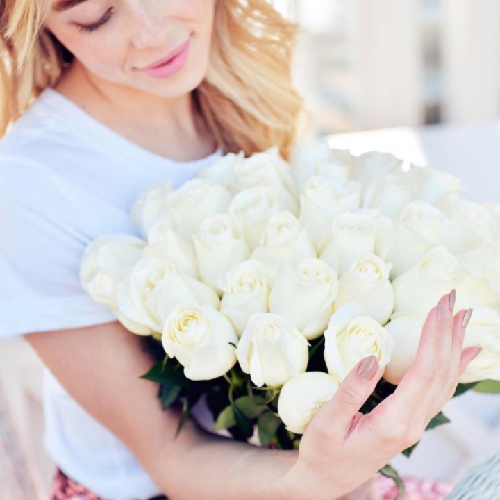 Букет высоких роз "Облака" в Нижнем Тагиле