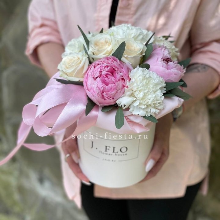 Цветочный бокс мини №2 в Нижнем Тагиле