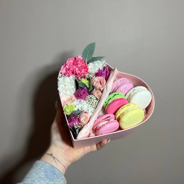 Дуо цветы и макаронсы в Нижнем Тагиле