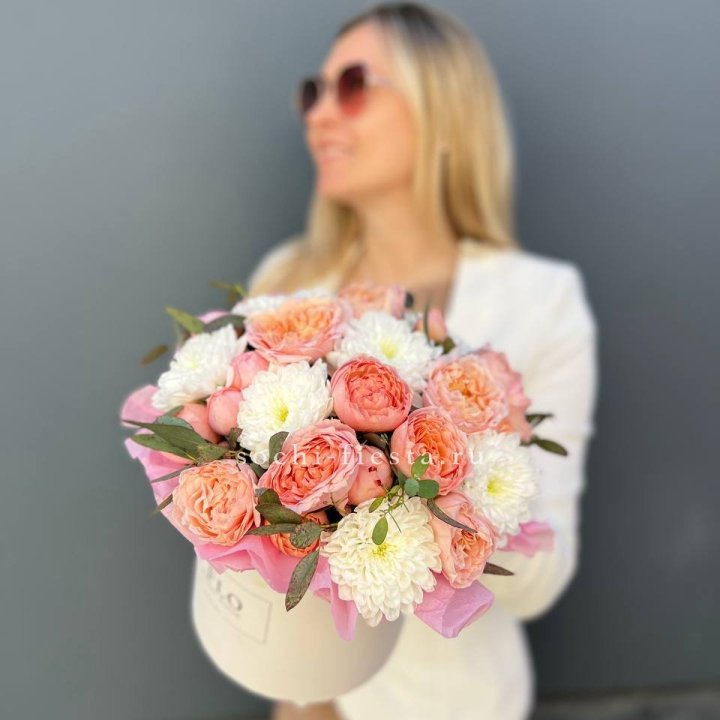 Нежная коробка с цветами в Нижнем Тагиле