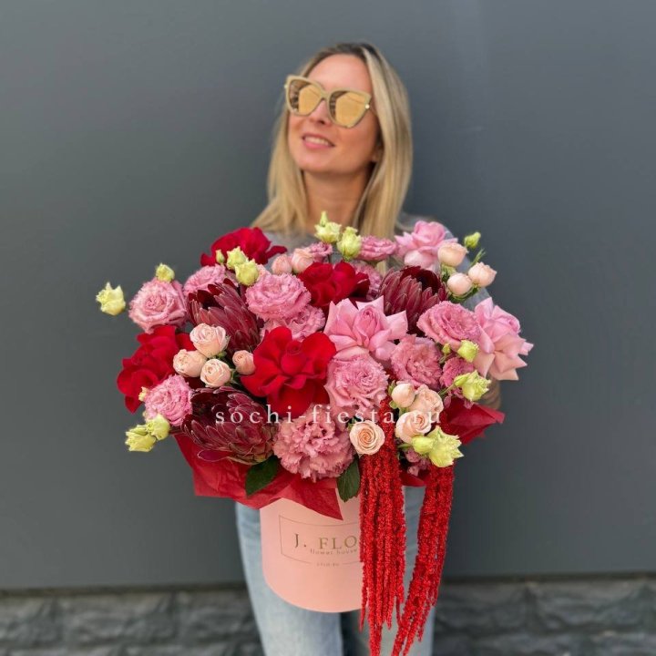 Дизайнерский цилиндр "Криотель" в Нижнем Тагиле