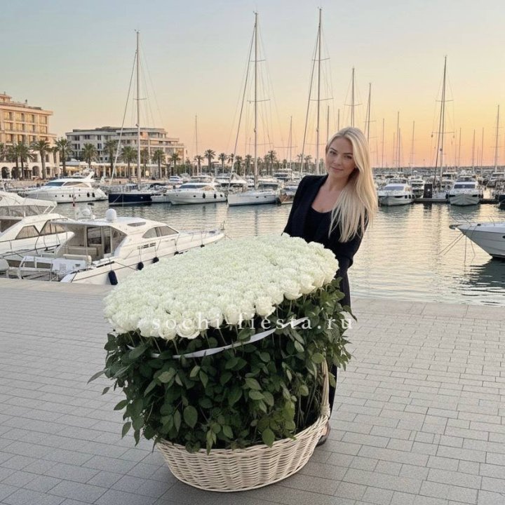 301 высокая роза в корзине в Нижнем Тагиле