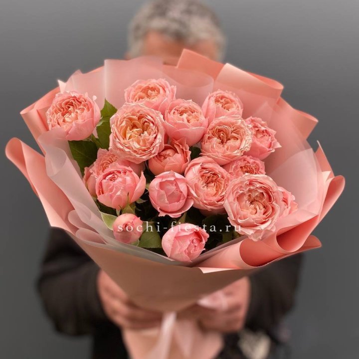 Букет комплимент из кустовых роз Джульетта в Нижнем Тагиле