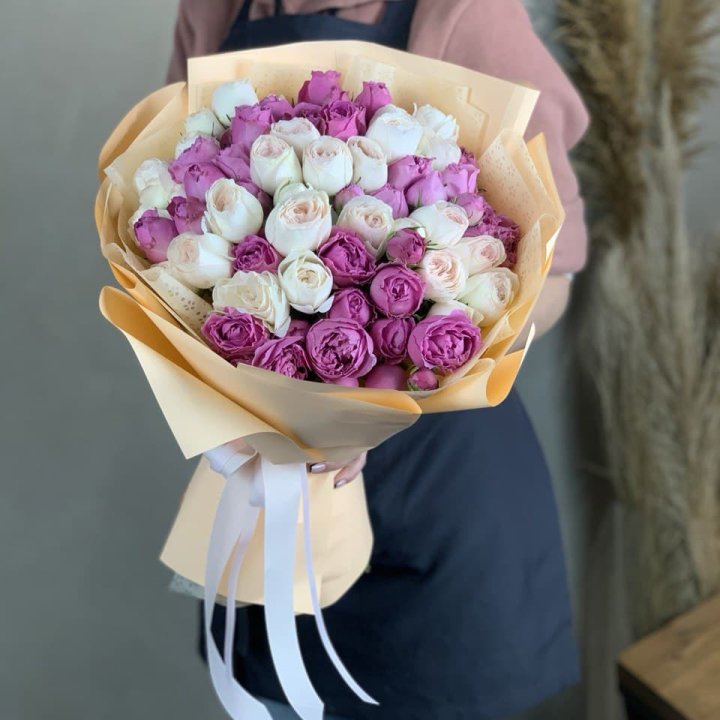 Букет кустовых роз Джулиана в Нижнем Тагиле