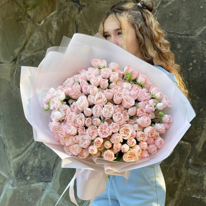 45 роза бомбастик Крем в Нижнем Тагиле