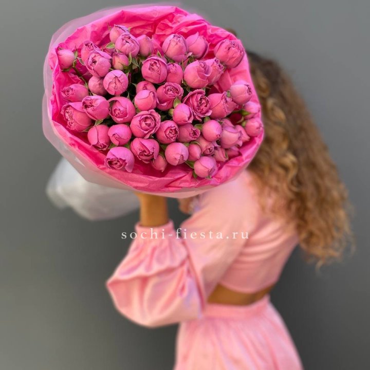 Букет из пионовидных роз  в Нижнем Тагиле