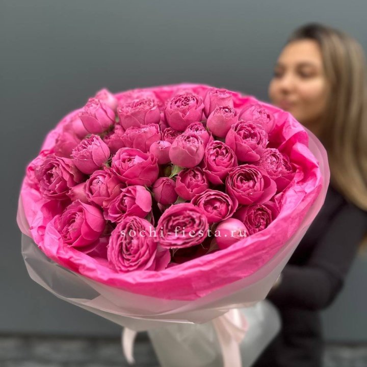 Букет из пионовидных роз  в Нижнем Тагиле