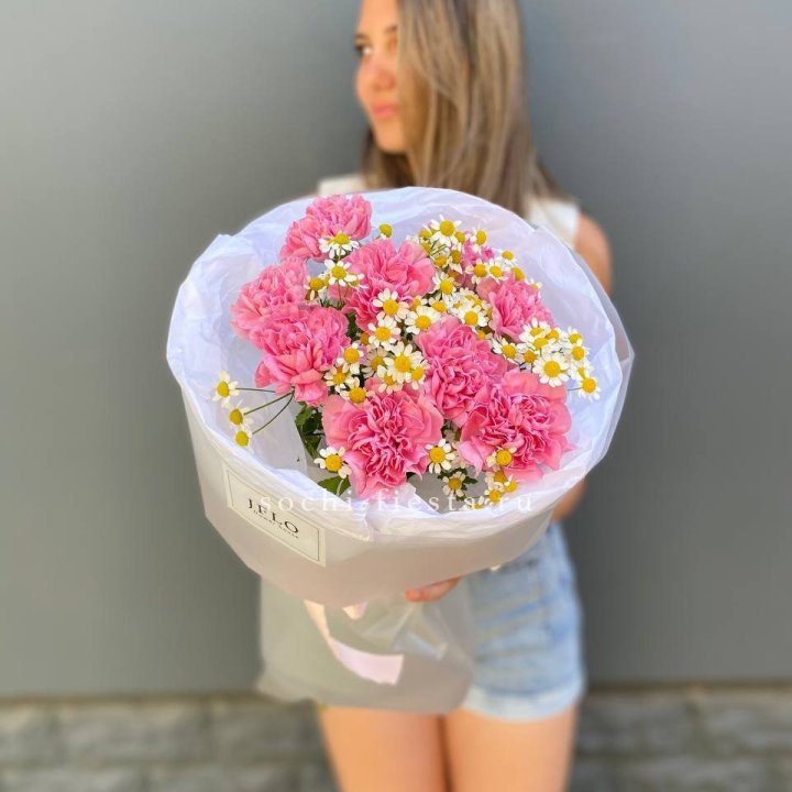 Дуобукет диантусов и ромашек в Нижнем Тагиле