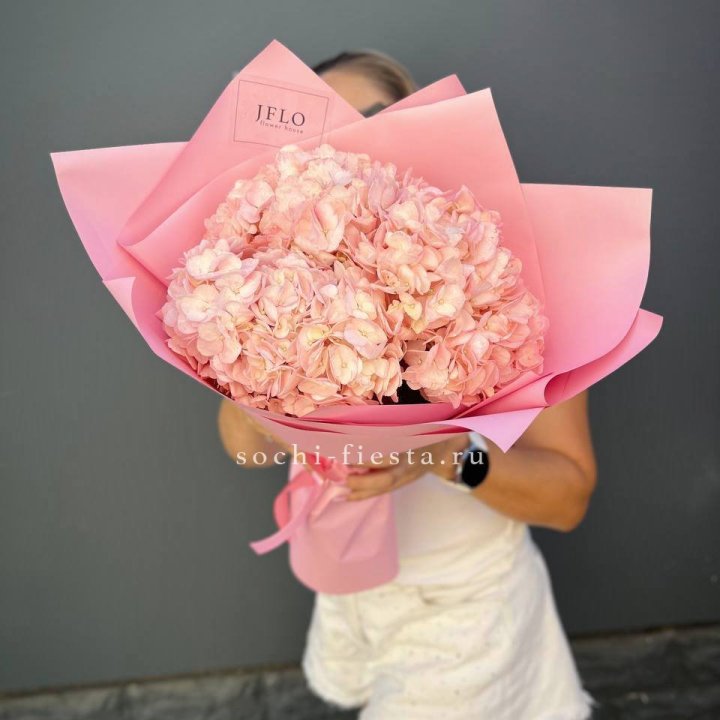 Букет гортензий "Крем" в Нижнем Тагиле