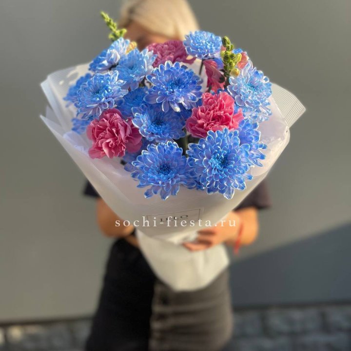 Букет сборный с хризантемой в Нижнем Тагиле