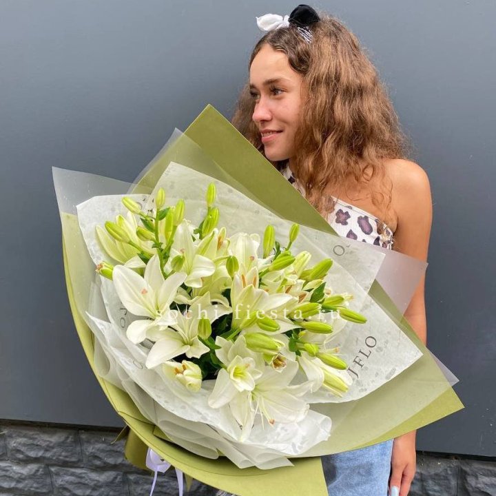 Букет  лилий "Изумруд" в Нижнем Тагиле