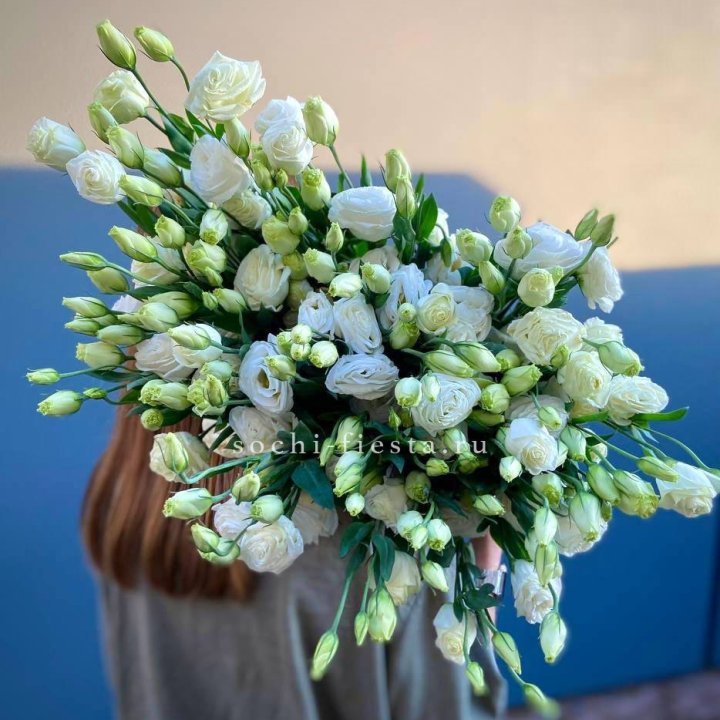 Охапка эустомы в Нижнем Тагиле